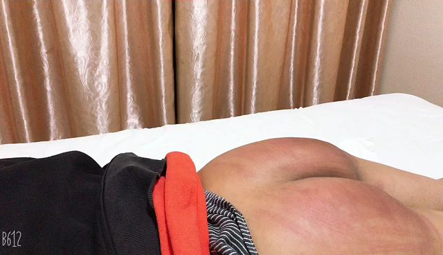 贱狗被打屁股（2）